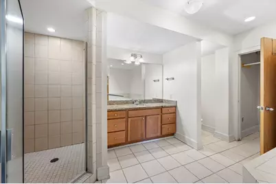 3127 N Marietta Ave #5, Milwaukee, WI 53211 - Photo 25