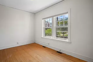 3127 N Marietta Ave, Milwaukee, WI 53211 - Photo 17