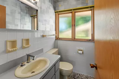 8909 N Maitland Rd, Bayside, WI 53217 - Photo 23