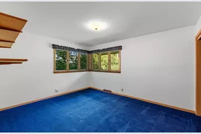 8909 N Maitland Rd, Bayside, WI 53217 - Photo 17