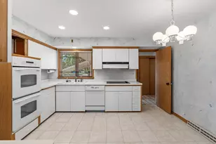 8909 N Maitland Rd, Bayside, WI 53217 - Photo 11