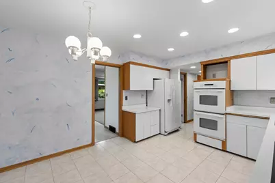 8909 N Maitland Rd, Bayside, WI 53217 - Photo 13