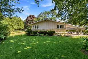 8909 N Maitland Rd, Bayside, WI 53217 - Photo 27