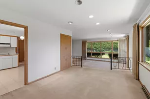 8909 N Maitland Rd, Bayside, WI 53217 - Photo 7