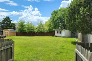 24 Hammes Dr, Racine, WI 53406 - Photo 3