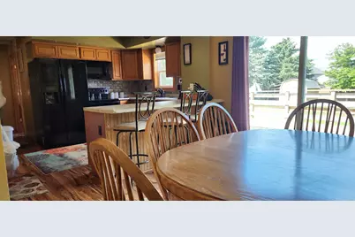 24  Hammes Dr, Racine, WI 53406 - Photo 7