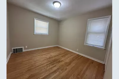 4940 N 64th St, Milwaukee, WI 53218 - Photo 9