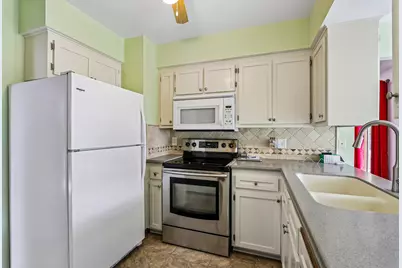 715  Tamarack Dr E -, West Bend, WI 53095 - Photo 17