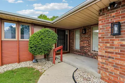 715  Tamarack Dr E -, West Bend, WI 53095 - Photo 3