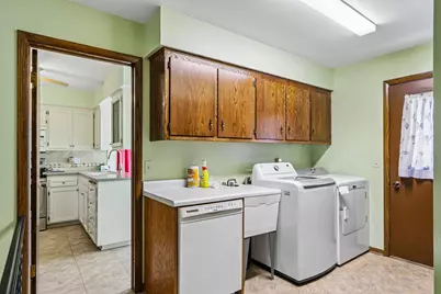 715  Tamarack Dr E -, West Bend, WI 53095 - Photo 19