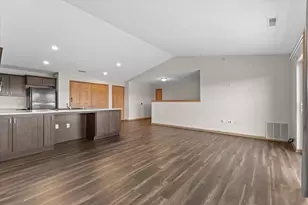 6746 100th Pl, Pleasant Prairie, WI 53158 - Photo 3