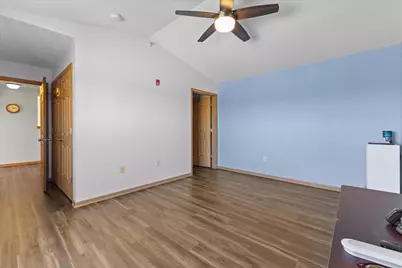 6746  100th Pl #E, Pleasant Prairie, WI 53158 - Photo 11