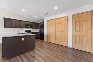 6746 100th Pl, Pleasant Prairie, WI 53158 - Photo 5