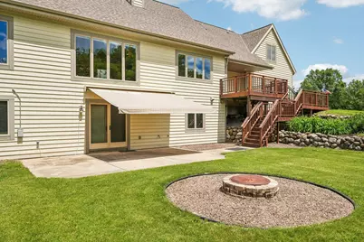 240  Crystal Dr, Hartland, WI 53029 - Photo 53