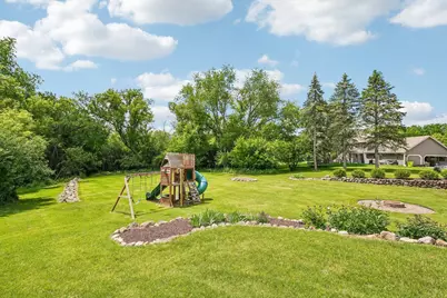 240  Crystal Dr, Hartland, WI 53029 - Photo 59