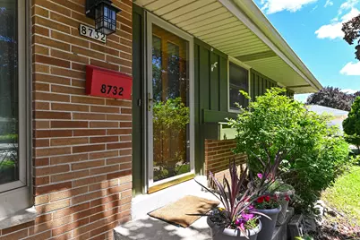 8732 W Burdick Ave, Milwaukee, WI 53227 - Photo 3