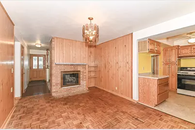 8732 W Burdick Ave, Milwaukee, WI 53227 - Photo 17