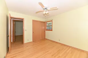8732 W Burdick Ave, Milwaukee, WI 53227 - Photo 27