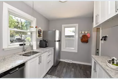 2030  Webster St, Racine, WI 53406 - Photo 11