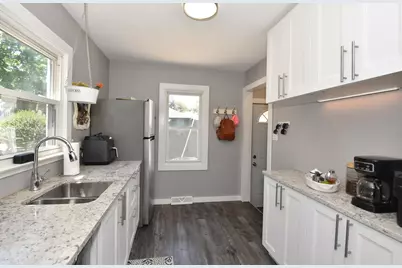 2030  Webster St, Racine, WI 53406 - Photo 9