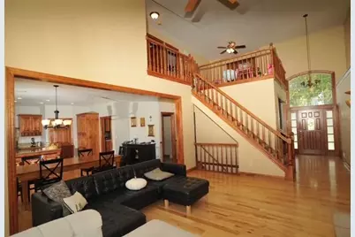 8334  Virginia Cir, Racine, WI 53185 - Photo 7