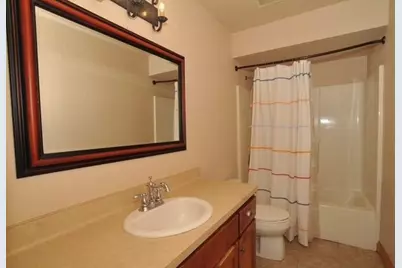 8334  Virginia Cir, Racine, WI 53185 - Photo 13