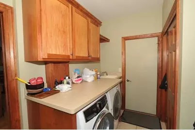 8334  Virginia Cir, Racine, WI 53185 - Photo 15