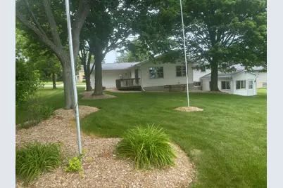 629  Summit St, Plymouth, WI 53073 - Photo 13