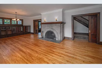 8000  Warren Ave, Wauwatosa, WI 53213 - Photo 9