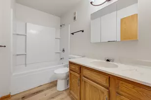 627 Hartridge Dr, Hartland, WI 53029 - Photo 25