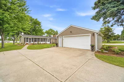 6121  Black Wolf Point Rd, Black Wolf, WI 54902 - Photo 71
