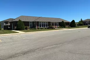 6846 102nd St, Pleasant Prairie, WI 53158 - Photo 9