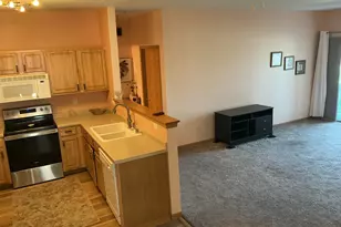 6846 102nd St, Pleasant Prairie, WI 53158 - Photo 3