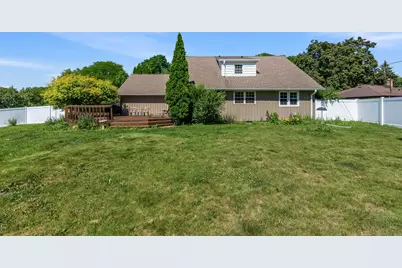 7873 N Edgeworth Dr, Milwaukee, WI 53223 - Photo 27