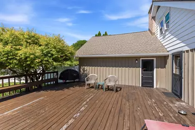 7873 N Edgeworth Dr, Milwaukee, WI 53223 - Photo 25