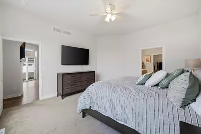 832 N Verona Cir #11, Grafton, WI 53024 - Photo 21