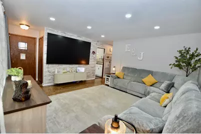 4159 N 92nd St, Wauwatosa, WI 53222 - Photo 5