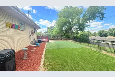 4159 N 92nd St, Wauwatosa, WI 53222 - Photo 33