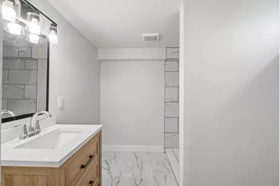 3126 N 80th St, Milwaukee, WI 53222 - Photo 17