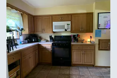 W310S8721  Casper Dr, Mukwonago, WI 53149 - Photo 9