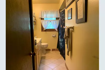W310S8721  Casper Dr, Mukwonago, WI 53149 - Photo 11