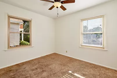 3683 S Clement Ave, Milwaukee, WI 53207 - Photo 17
