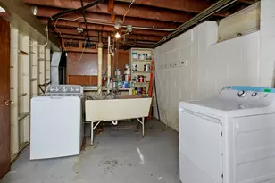 3683 S Clement Ave, Milwaukee, WI 53207 - Photo 23
