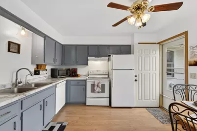 1816  Miller St #2, West Bend, WI 53095 - Photo 7