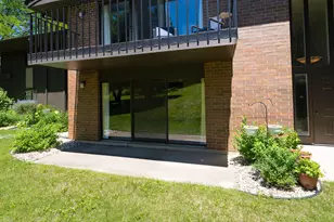 22 Zurich Ct, Geneva, WI 53147 - Photo 9