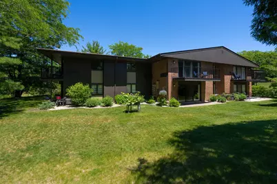 22  Zurich Ct #22-06, Geneva, WI 53147 - Photo 5