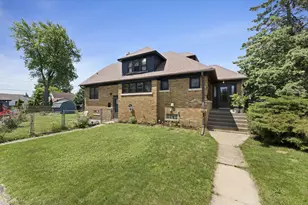 2719 E Holmes Ave, Cudahy, WI 53110 - Photo 1