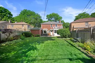 4652 N Wildwood Ave, Whitefish Bay, WI 53211 - Photo 33