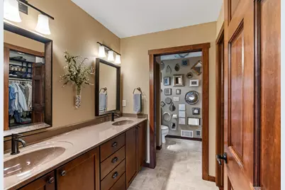 21604 W Bonnie Ln, Lannon, WI 53046 - Photo 19