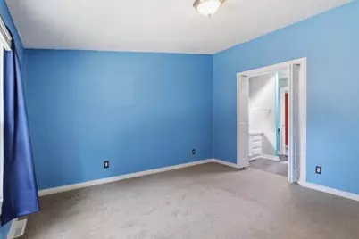 2451 S 92nd St, West Allis, WI 53227 - Photo 13